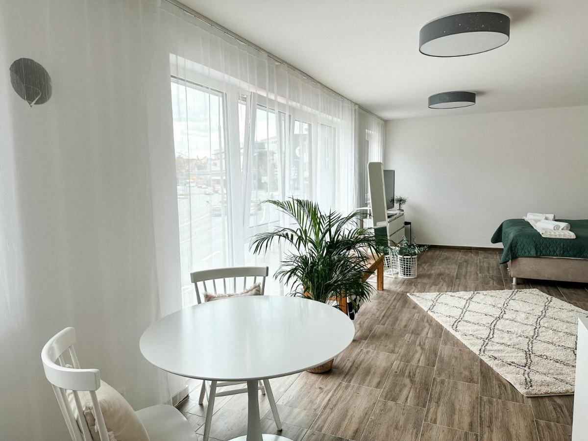 Sali Homes Elegant And Stylish Retreat In Heart Of Bayreuth, Close To River Exterior foto