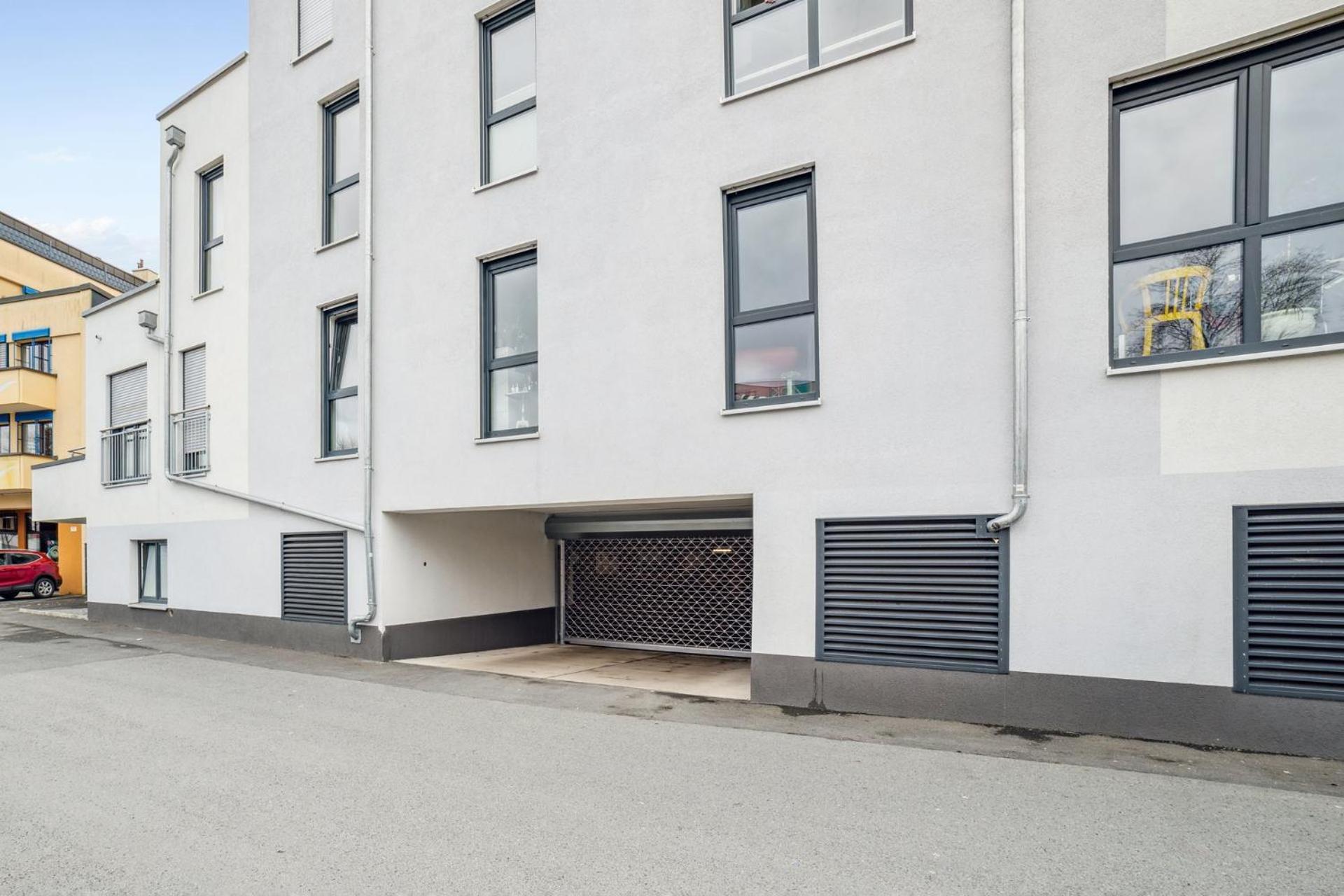 Sali Homes Elegant And Stylish Retreat In Heart Of Bayreuth, Close To River Exterior foto