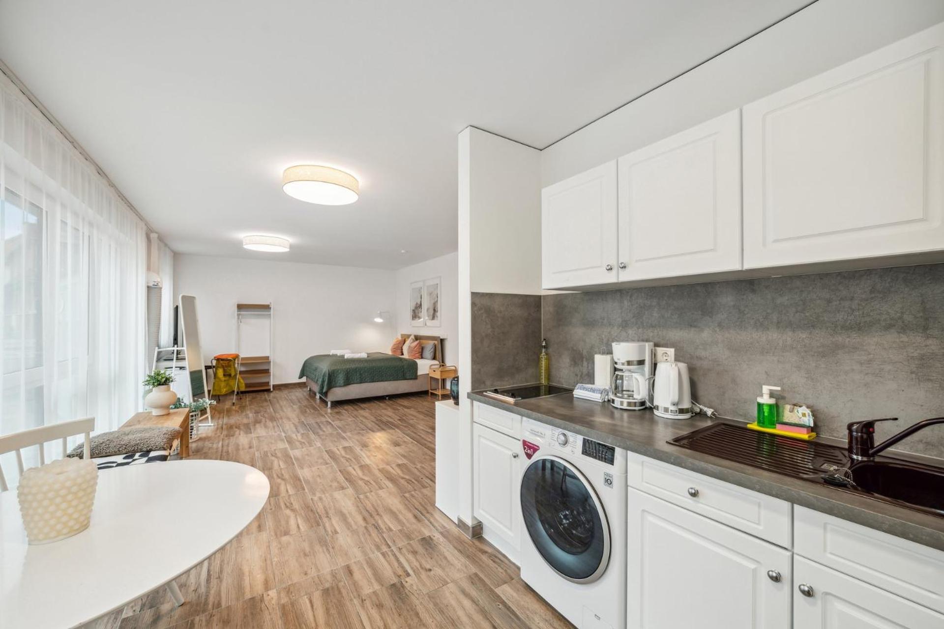 Sali Homes Elegant And Stylish Retreat In Heart Of Bayreuth, Close To River Exterior foto